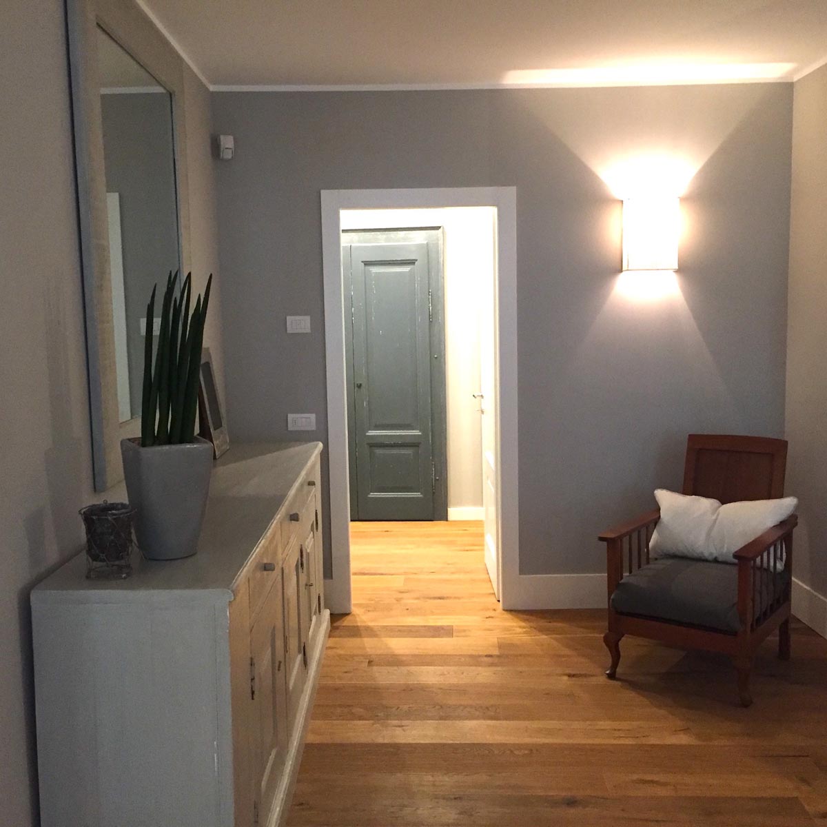 jco-lake-como-homes-grey-house (12)