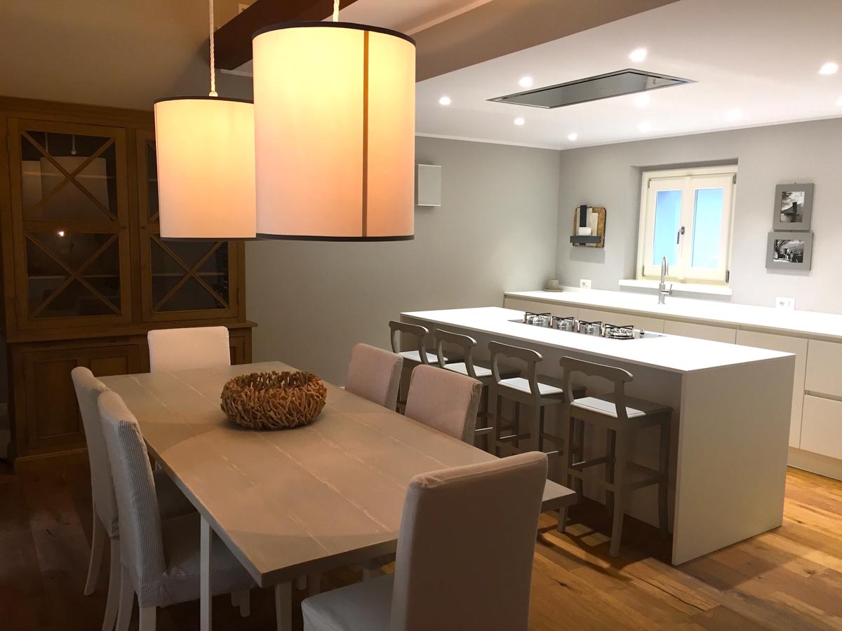 jco-lake-como-homes-grey-house (14)